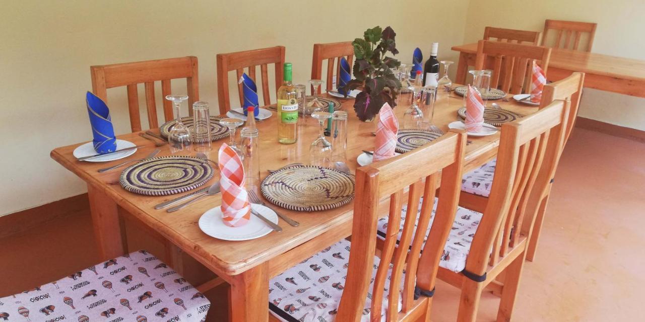 Irungu Forest Safari Lodge Katunguru エクステリア 写真